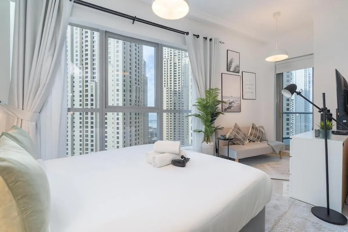 Charming Studio Apartment, With Easy Beach Access In Dubai Marina