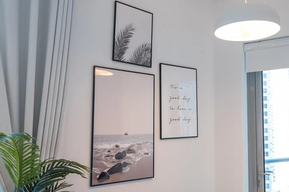 Charming Studio Apartment, With Easy Beach Access In Dubai Marina 0*,