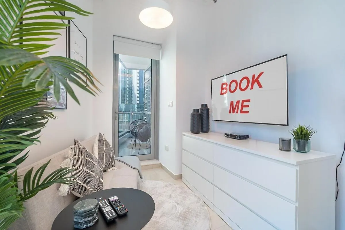 아파트 Charming Studio Apartment, With Easy Beach Access In Dubai Marina
