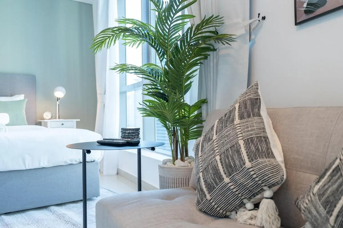 아파트 Charming Studio Apartment, With Easy Beach Access In Dubai Marina 아랍에미리트