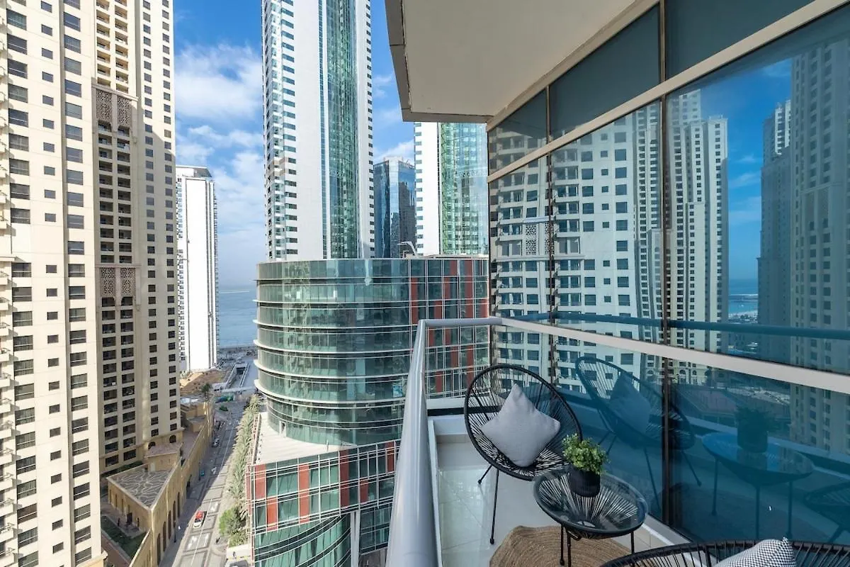 아파트 Charming Studio Apartment, With Easy Beach Access In Dubai Marina