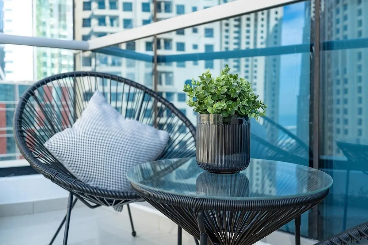아파트 Charming Studio Apartment, With Easy Beach Access In Dubai Marina 아랍에미리트