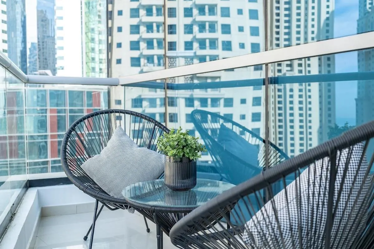 아파트 Charming Studio Apartment, With Easy Beach Access In Dubai Marina