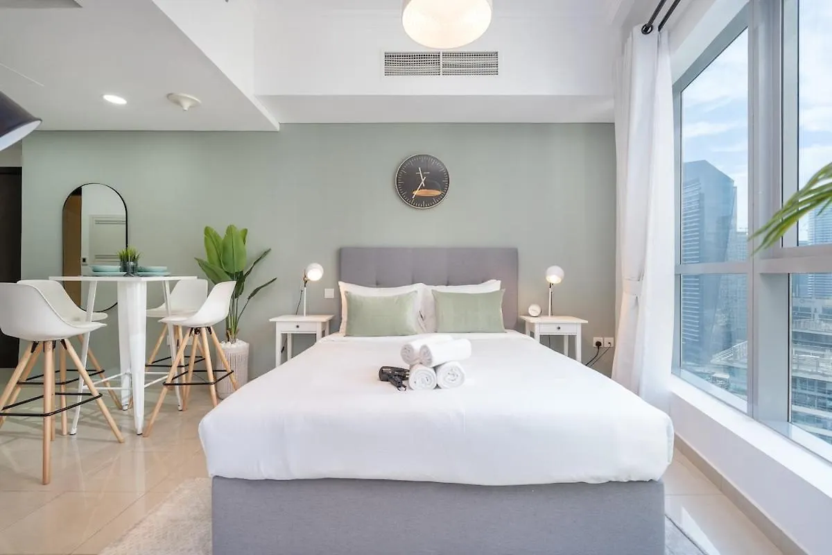 Charming Studio Apartment, With Easy Beach Access In Dubai Marina