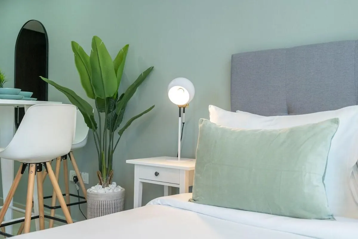 Charming Studio Apartment, With Easy Beach Access In Dubai Marina
