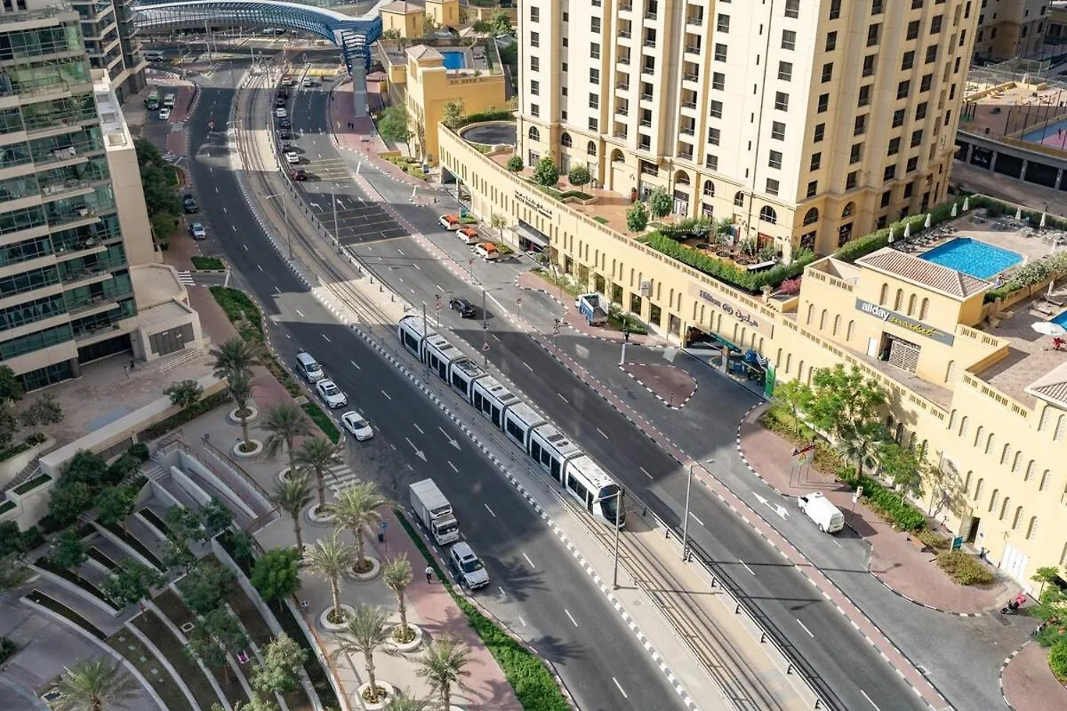 Charming Studio Apartment, With Easy Beach Access In Dubai Marina Apartment